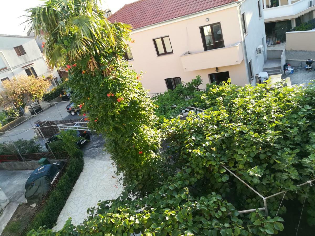 Apartments Stjepic Sukošan Exteriör bild